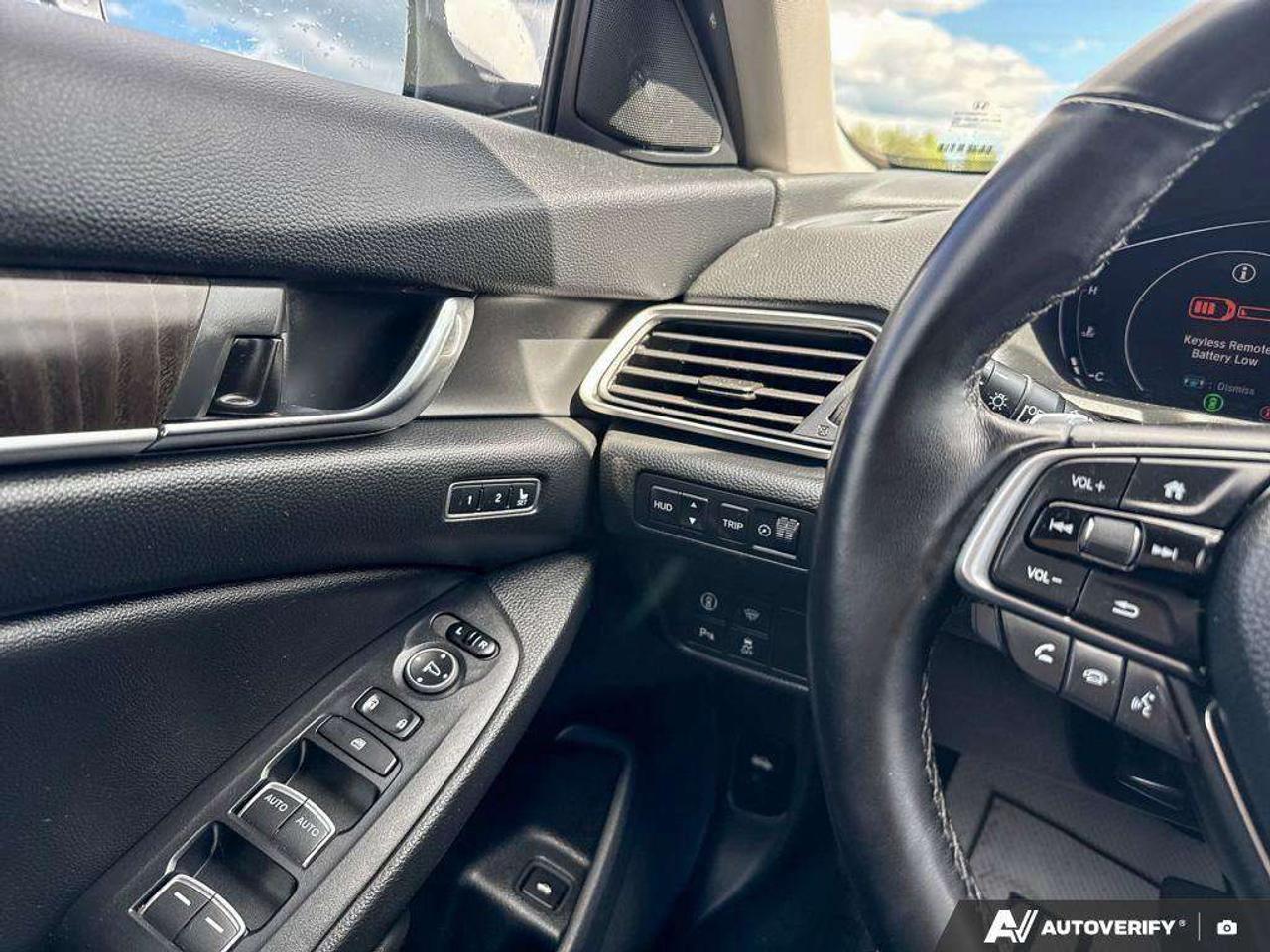 2019 Honda Accord SUMMER & WINTER WHEELS AND TIRES. LOADED. CERTIFIED. Photo