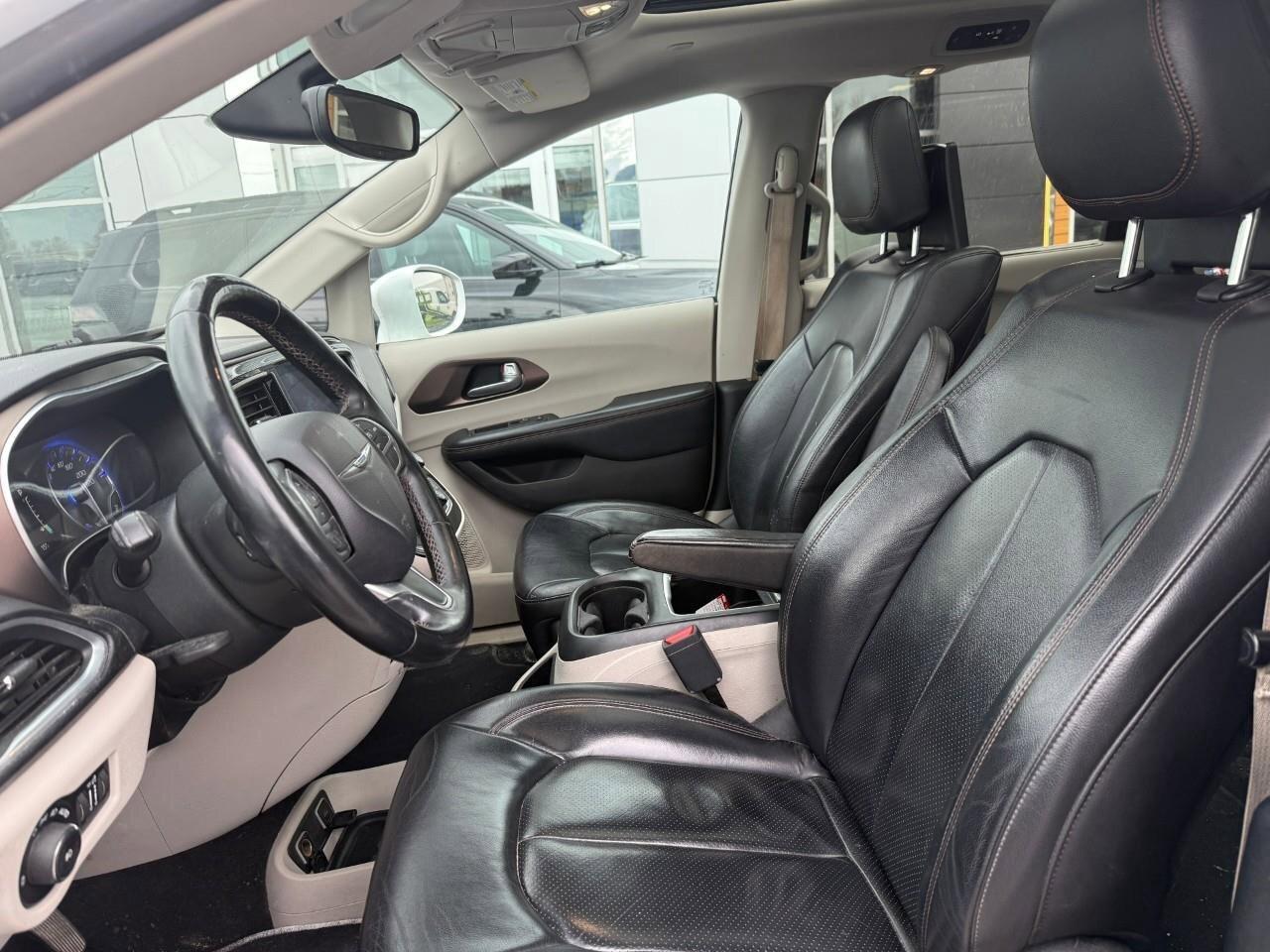 2017 Chrysler Pacifica  Photo