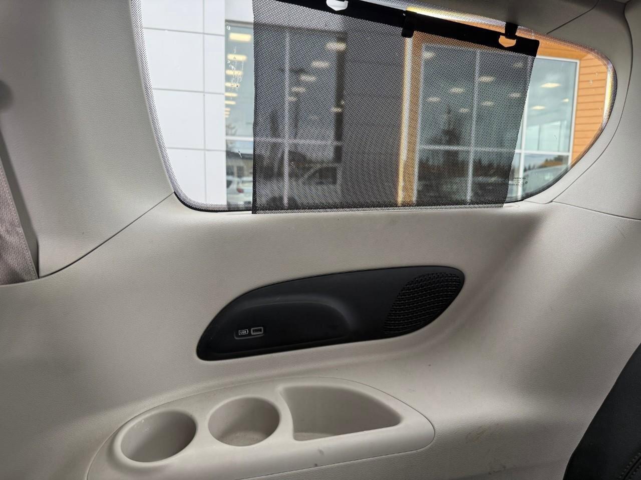 2017 Chrysler Pacifica  Photo