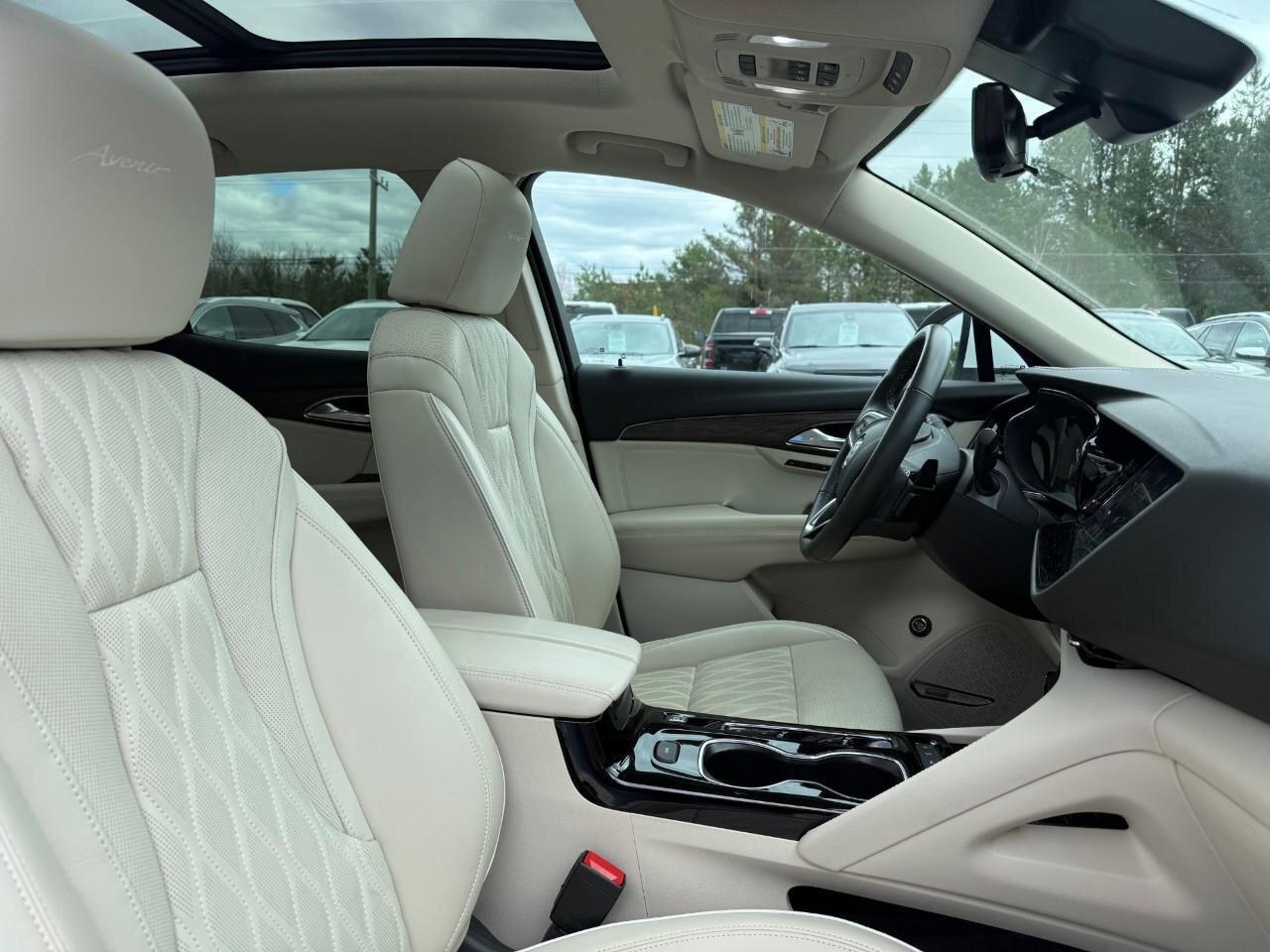 2022 Buick Envision Avenir PANORAMIC ROOF. TECH PKG II. WIRELESS CHARG Photo