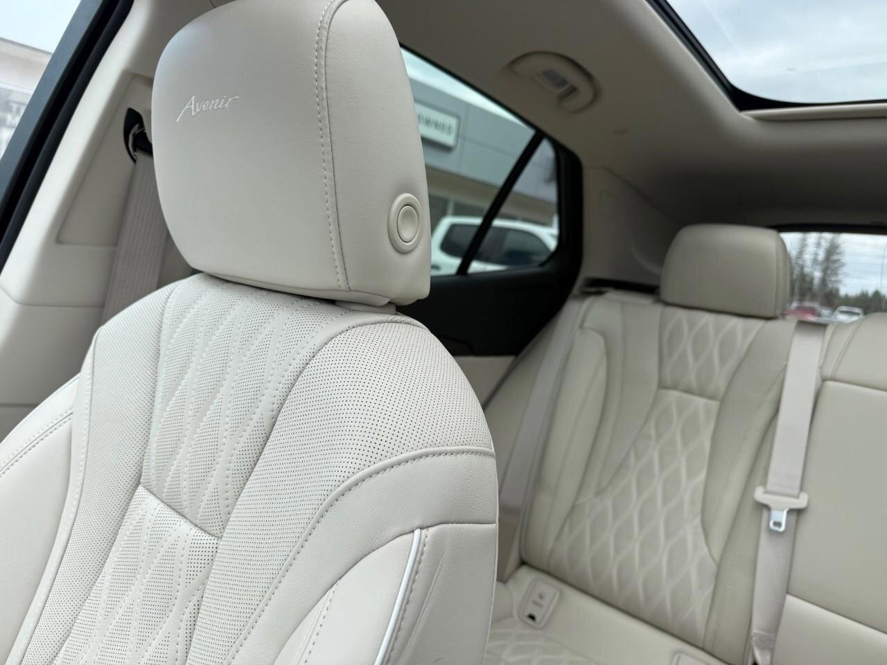 2022 Buick Envision Avenir PANORAMIC ROOF. TECH PKG II. WIRELESS CHARG Photo