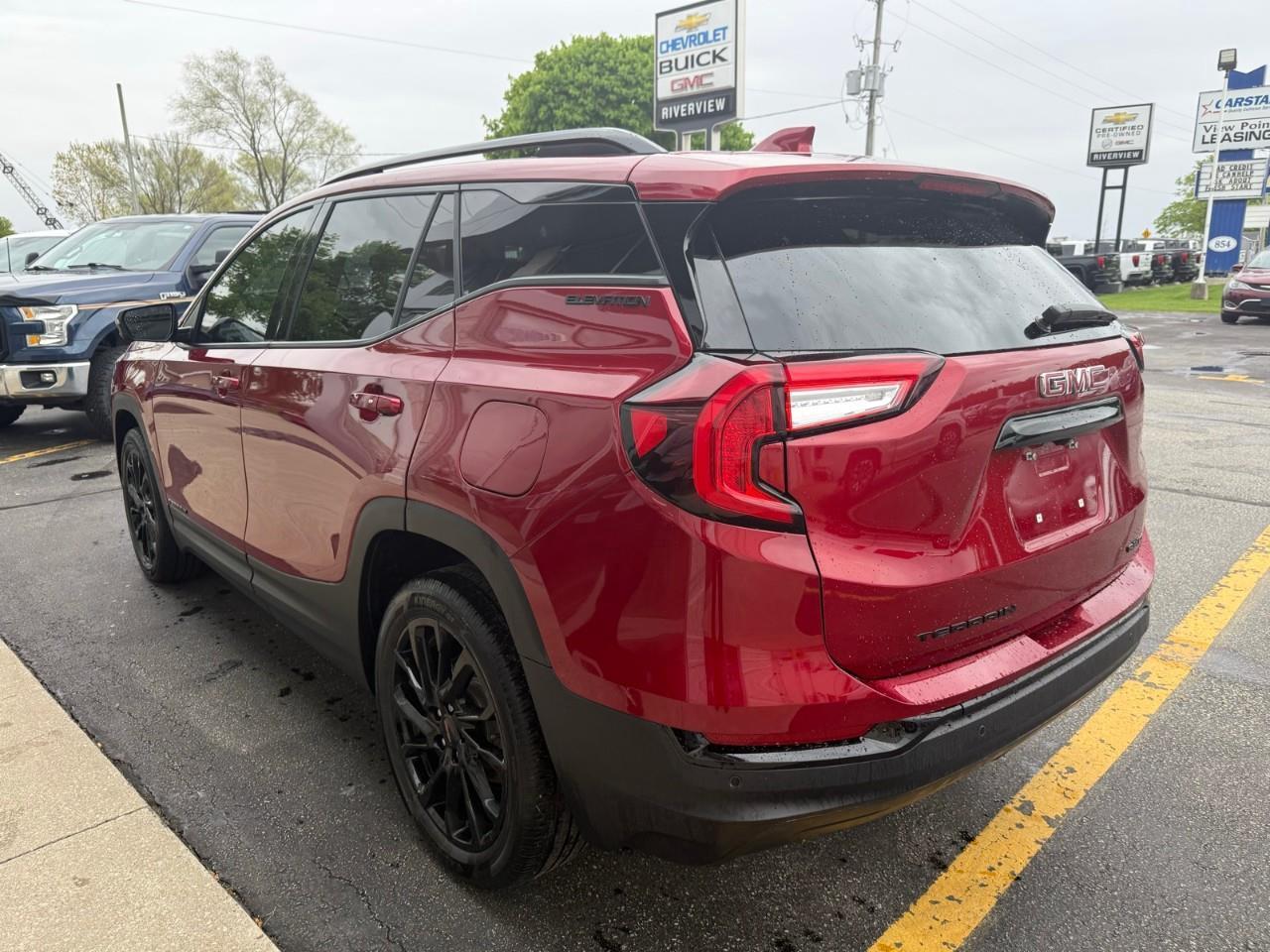 2024 GMC Terrain SLT 4dr All-Wheel Drive Photo