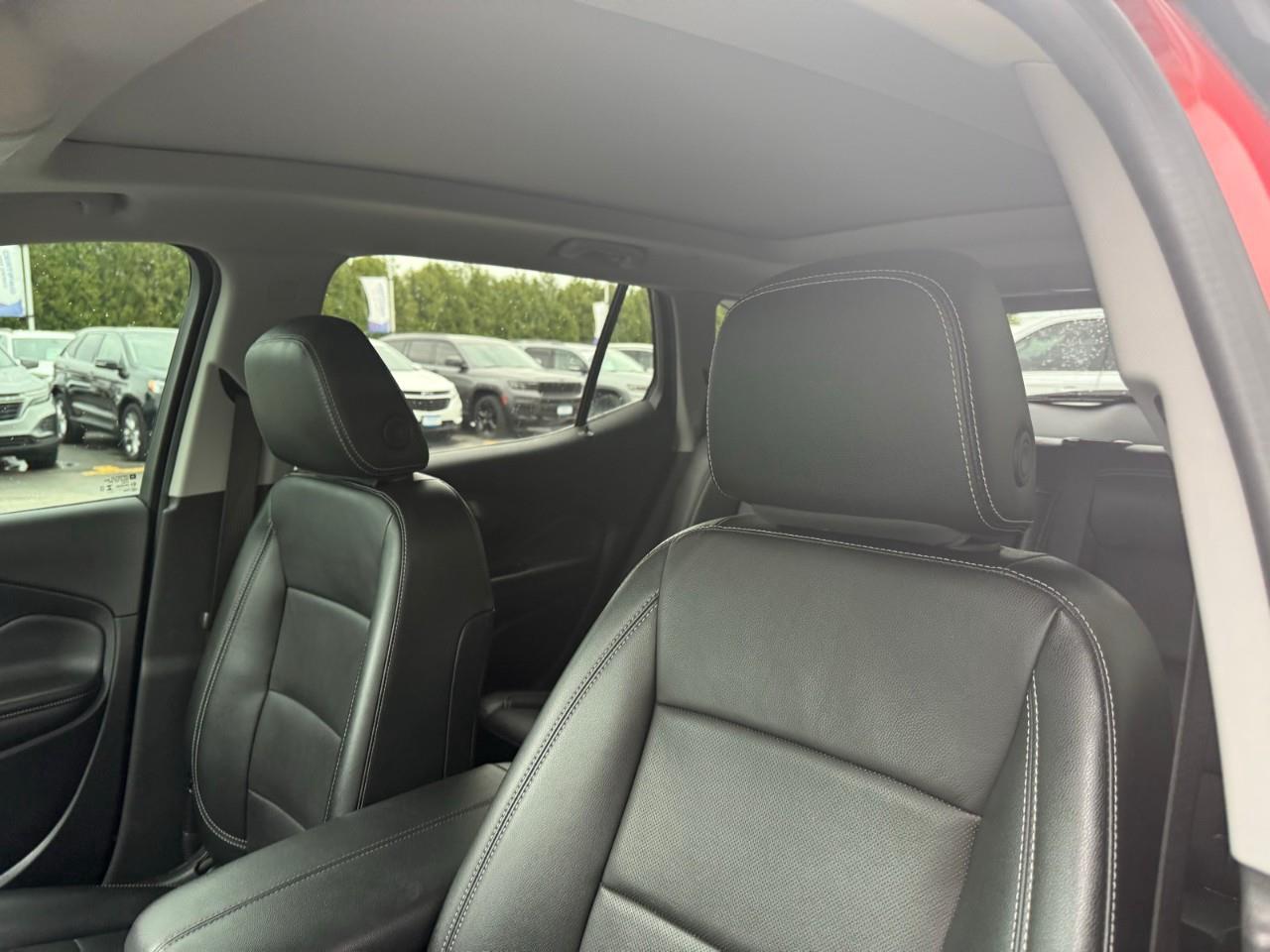 2024 GMC Terrain SLT 4dr All-Wheel Drive Photo