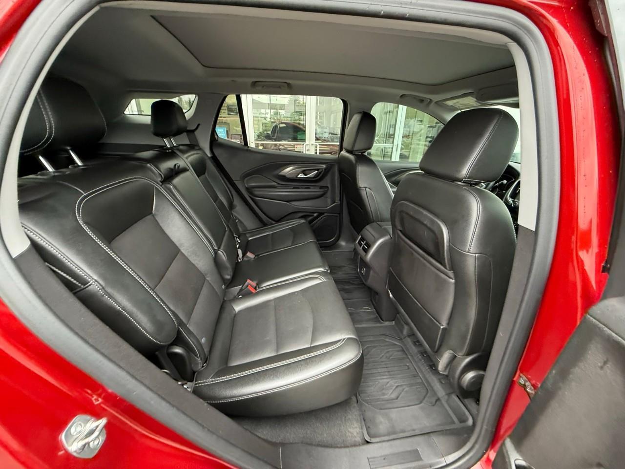 2024 GMC Terrain SLT 4dr All-Wheel Drive Photo