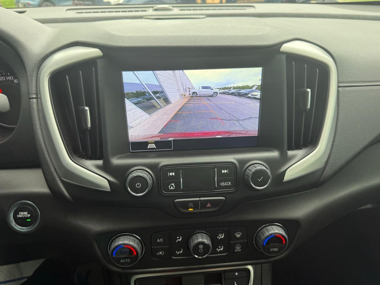 2024 GMC Terrain SLT 4dr All-Wheel Drive Photo