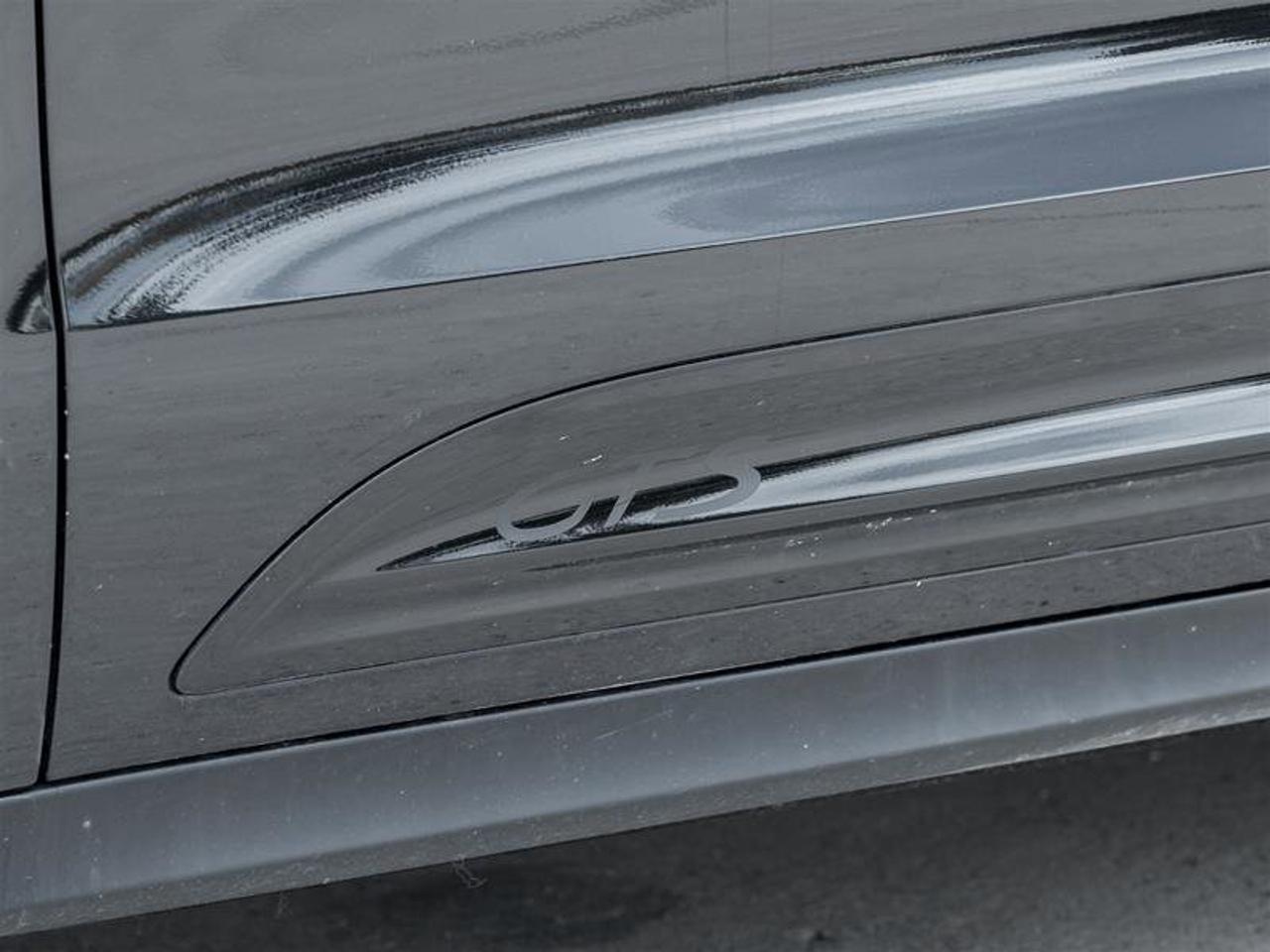2023 Porsche Macan GTS AWD GTS Sport Pkg Burmester® High-End Surround Photo