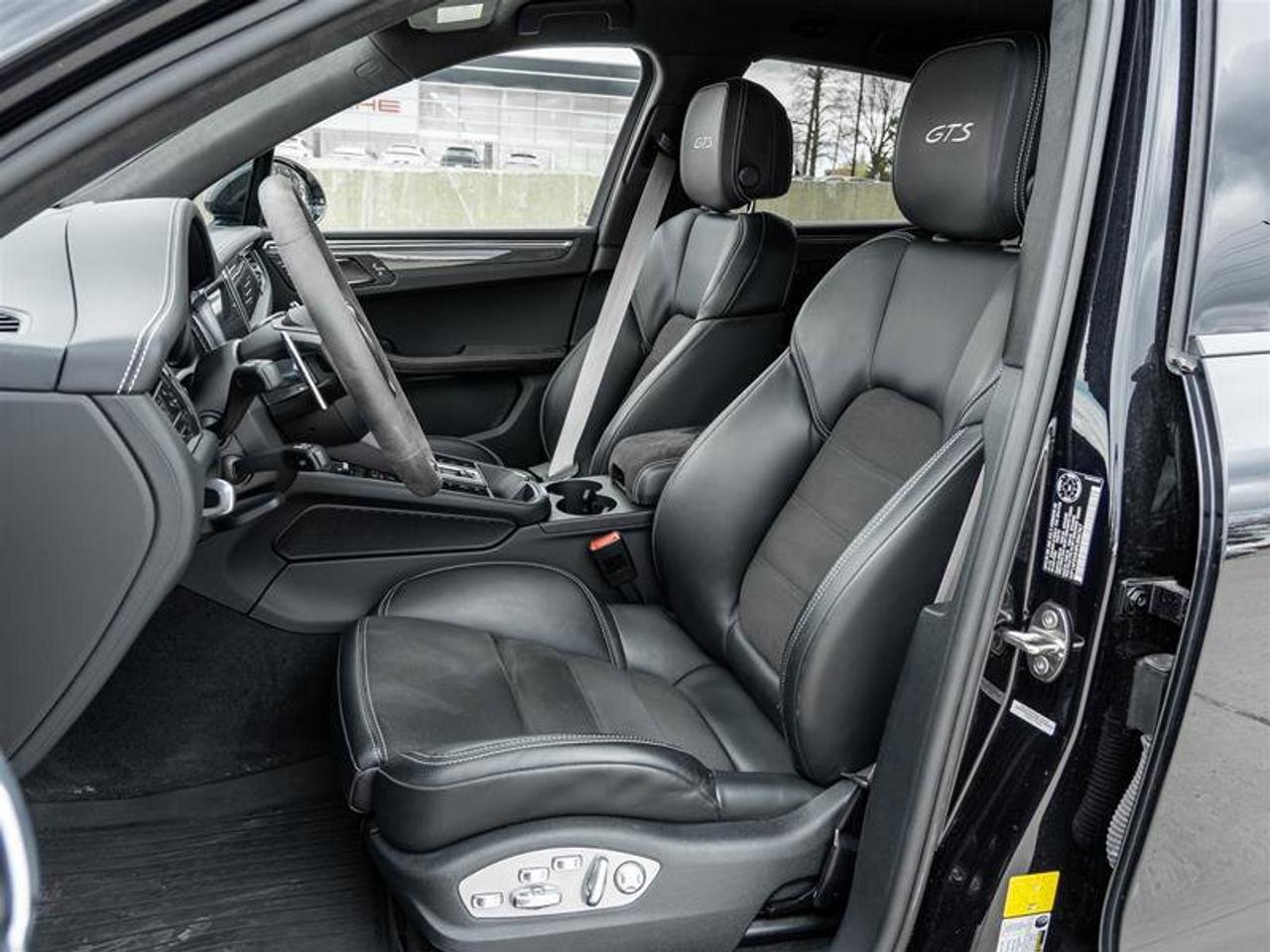 2023 Porsche Macan GTS AWD GTS Sport Pkg Burmester® High-End Surround Photo