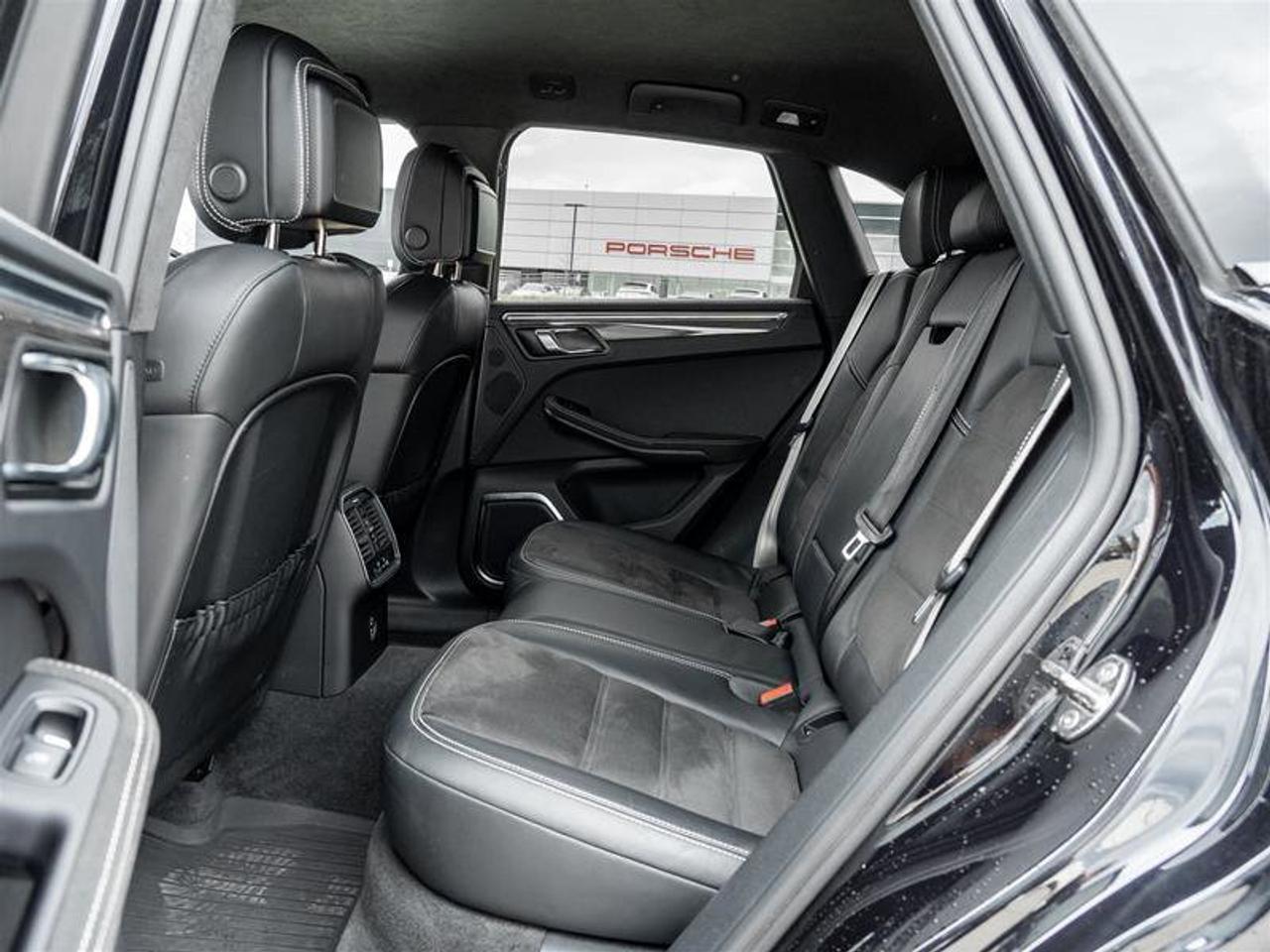 2023 Porsche Macan GTS AWD GTS Sport Pkg Burmester® High-End Surround Photo