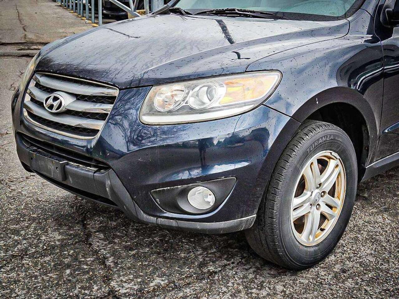 2012 Hyundai Santa Fe  Photo