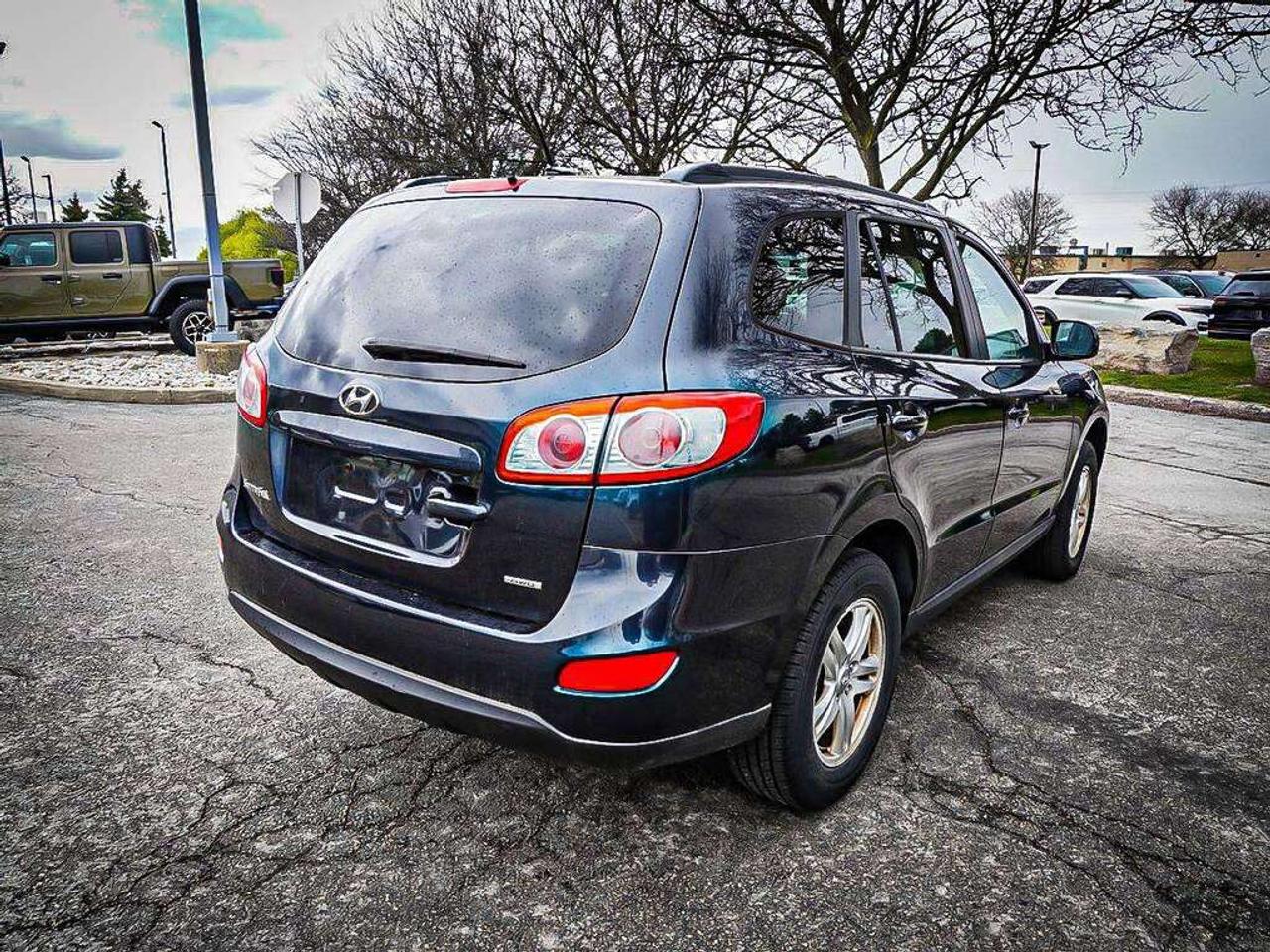 2012 Hyundai Santa Fe  Photo
