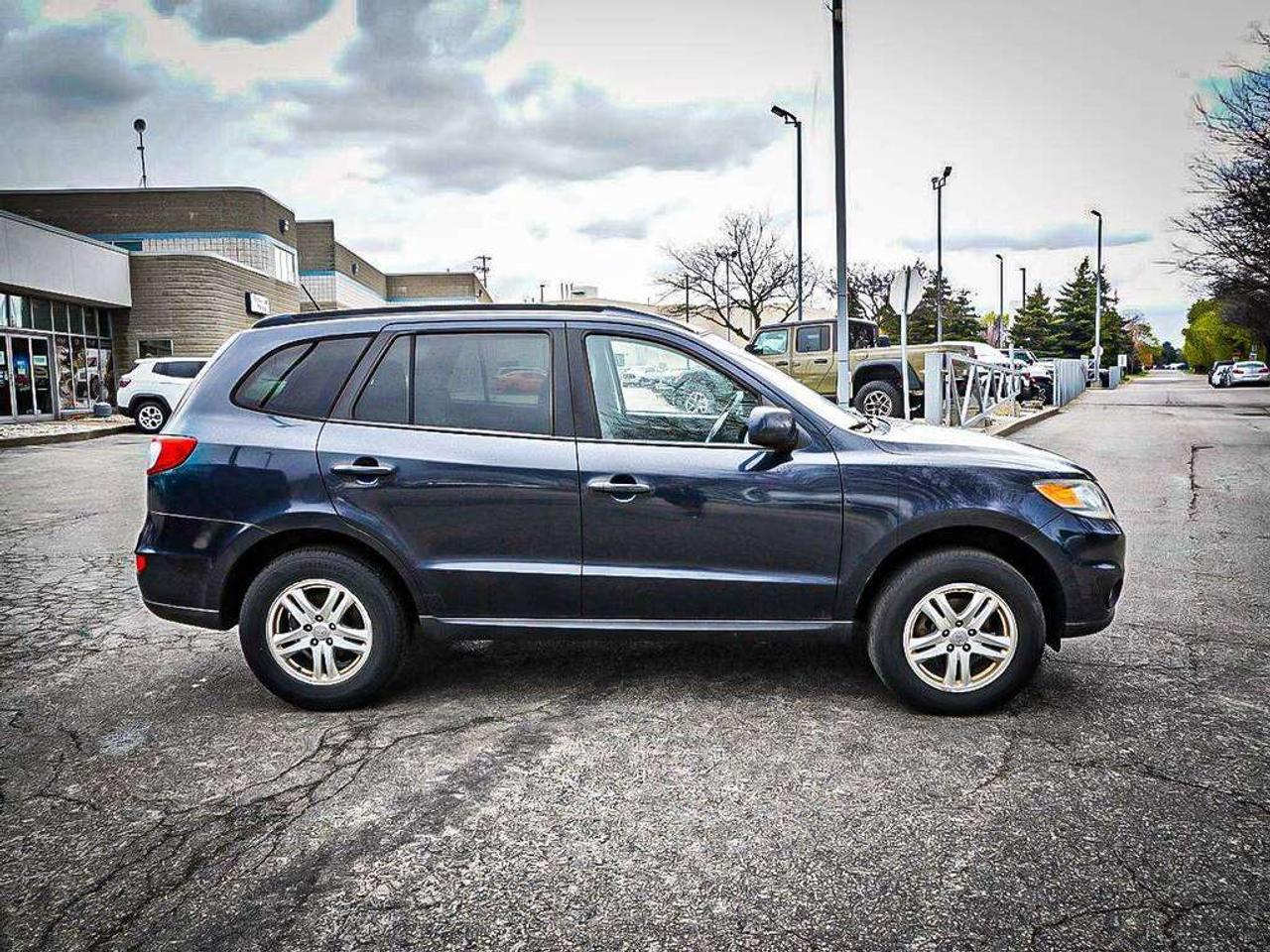 2012 Hyundai Santa Fe  Photo