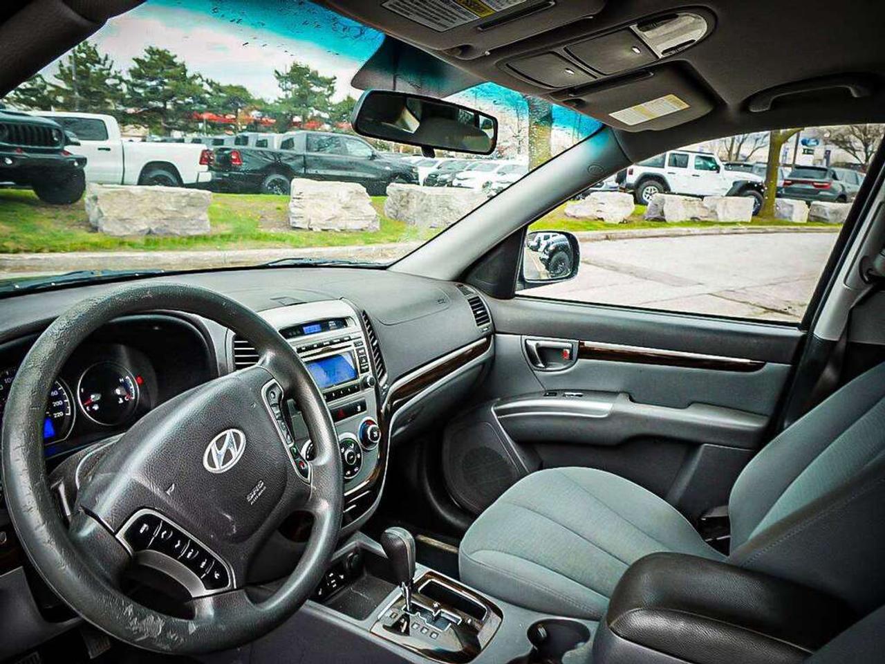 2012 Hyundai Santa Fe  Photo