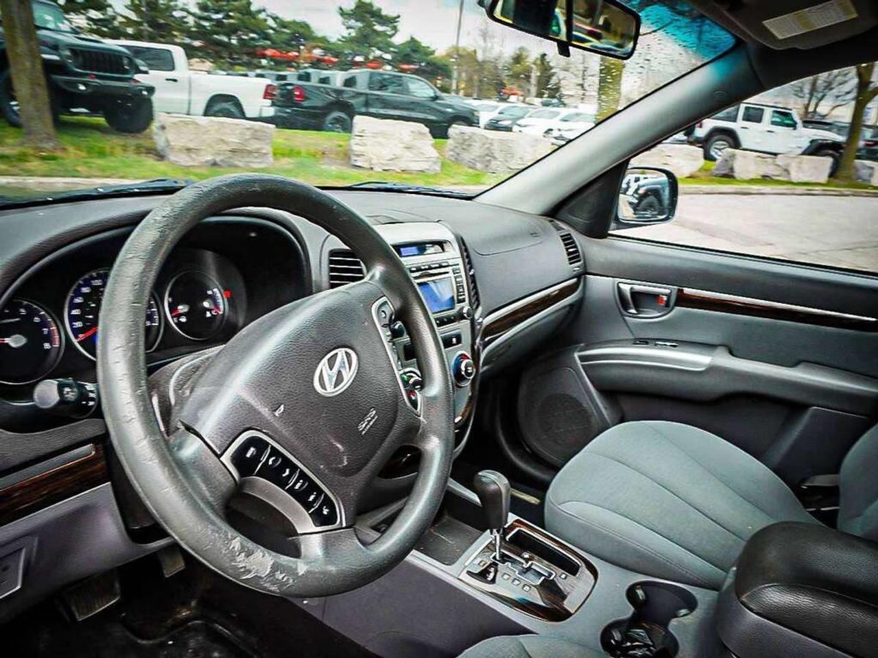 2012 Hyundai Santa Fe  Photo