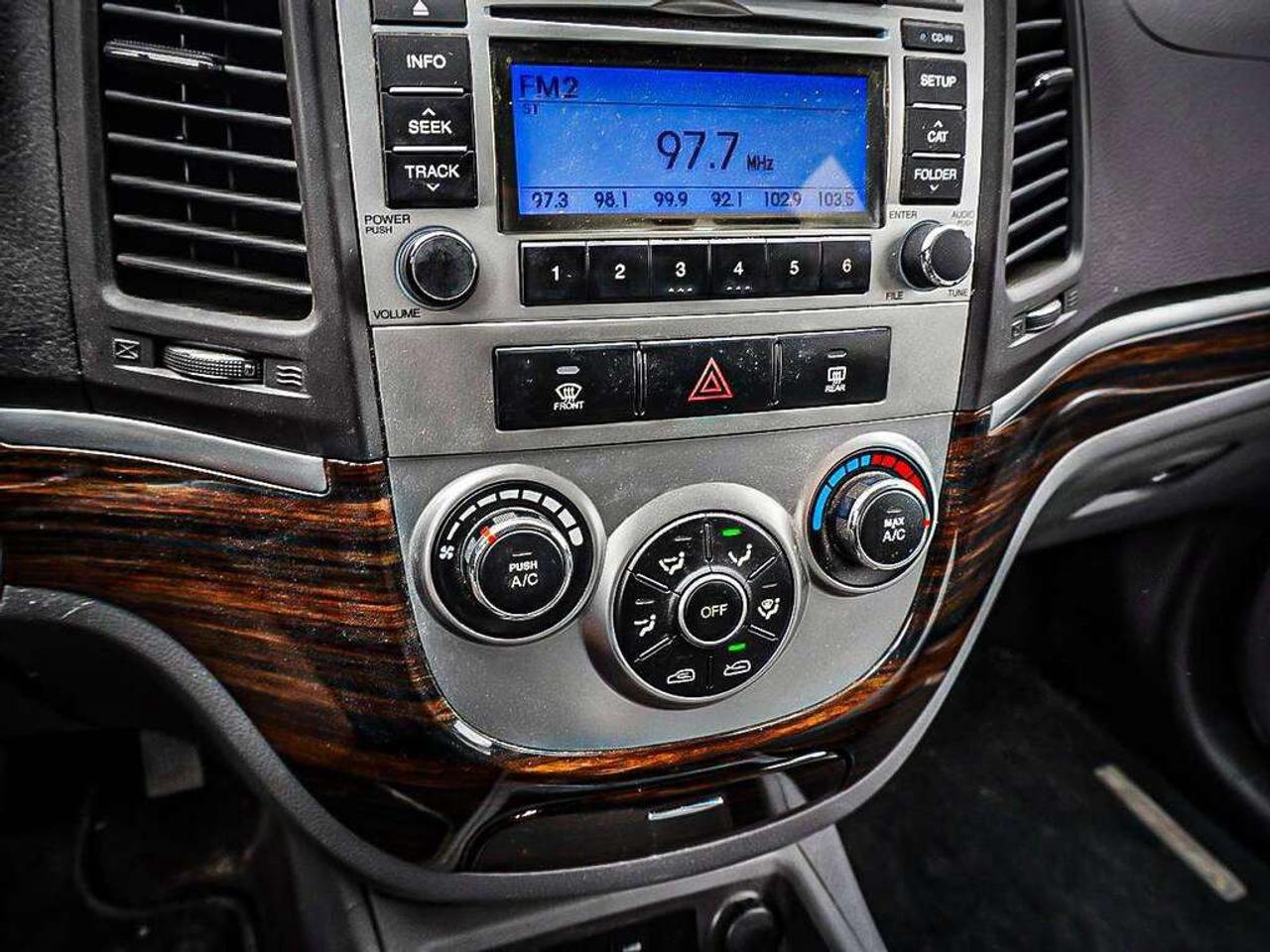 2012 Hyundai Santa Fe  Photo