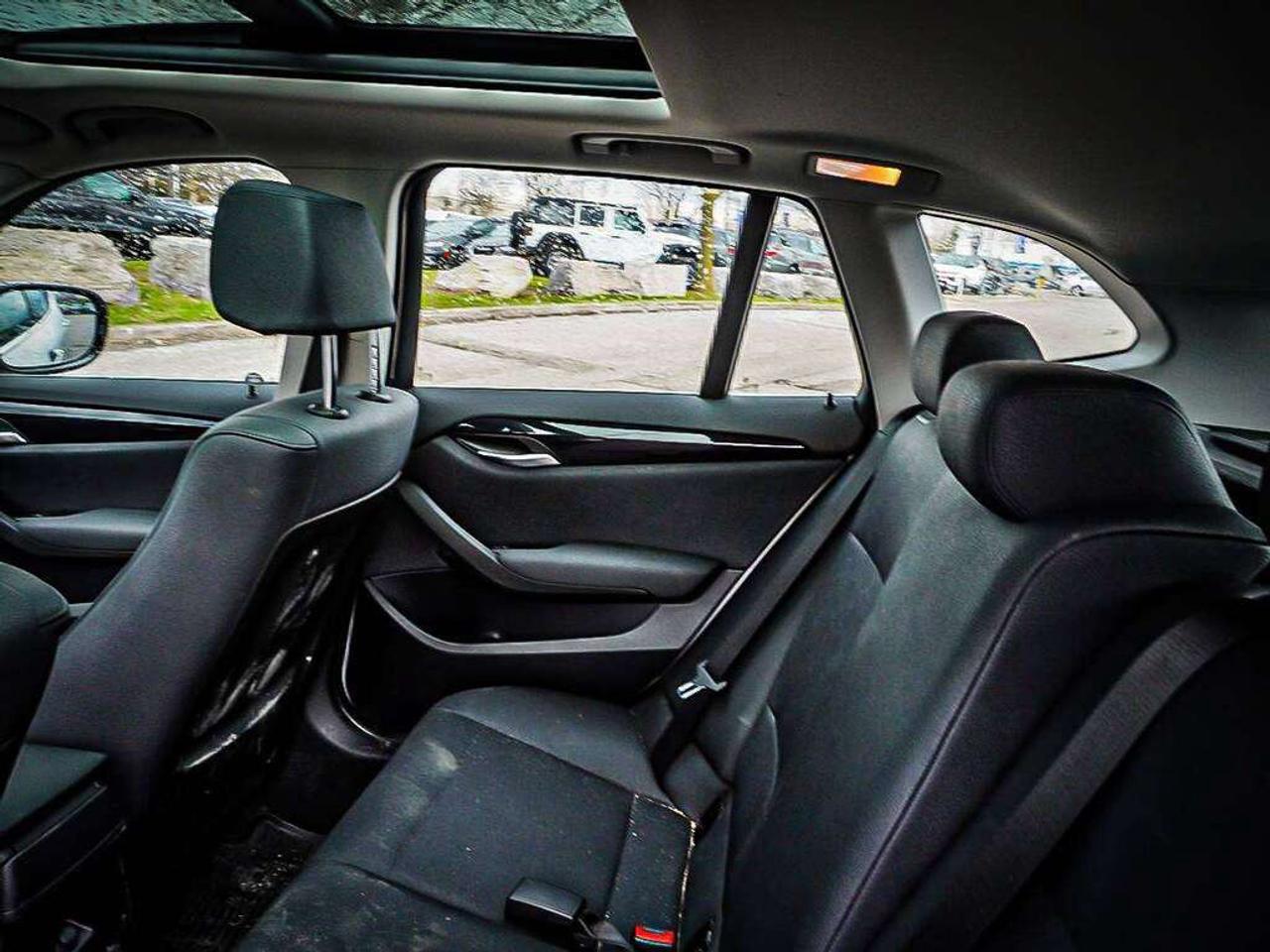 2012 BMW X1  Photo