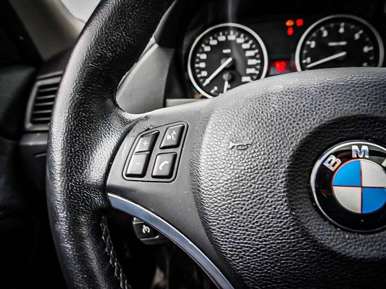 2012 BMW X1  Photo