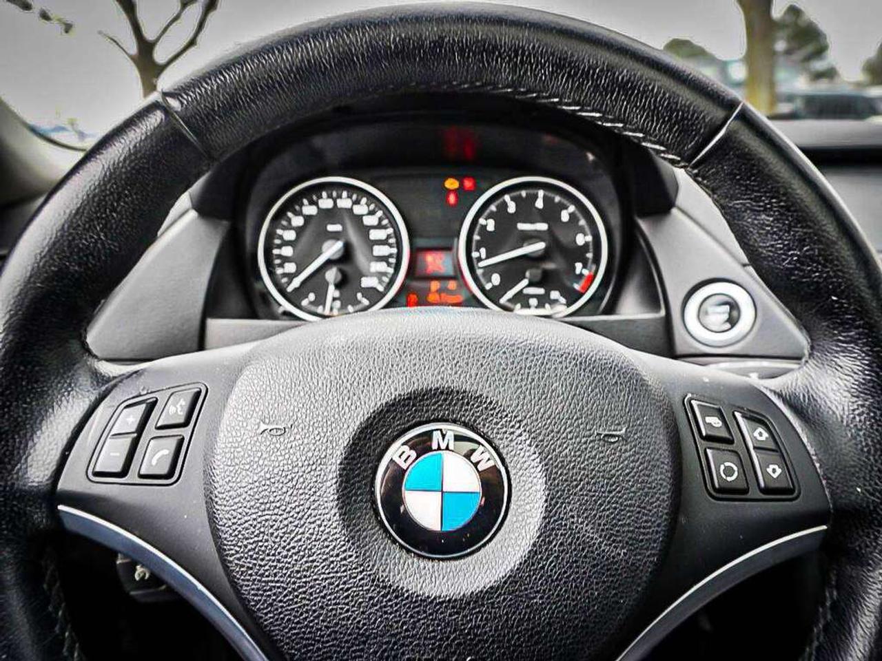 2012 BMW X1  Photo