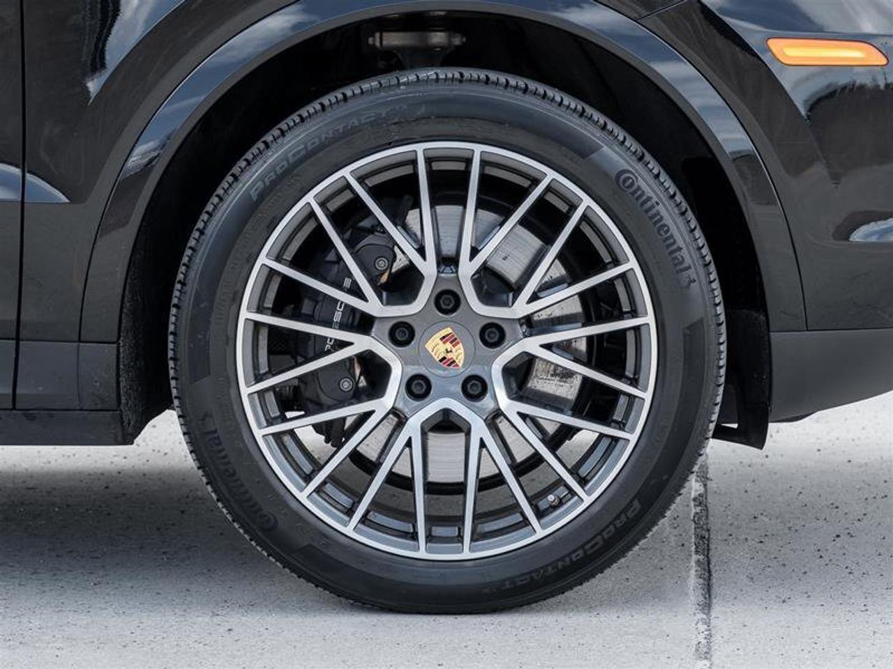 2022 Porsche Cayenne Coupe AWD Premium Pkg Plus Sport Exhaust System in Photo