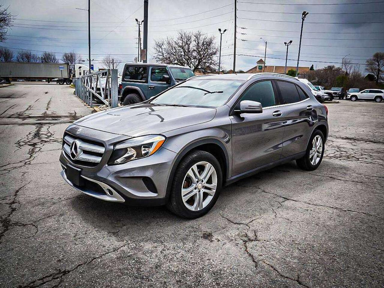 2017 Mercedes-Benz GLA  Photo4
