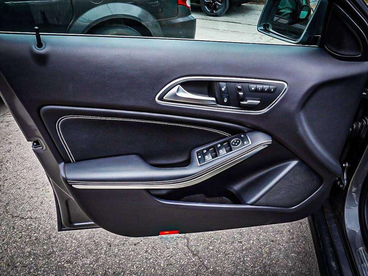 2017 Mercedes-Benz GLA  Photo