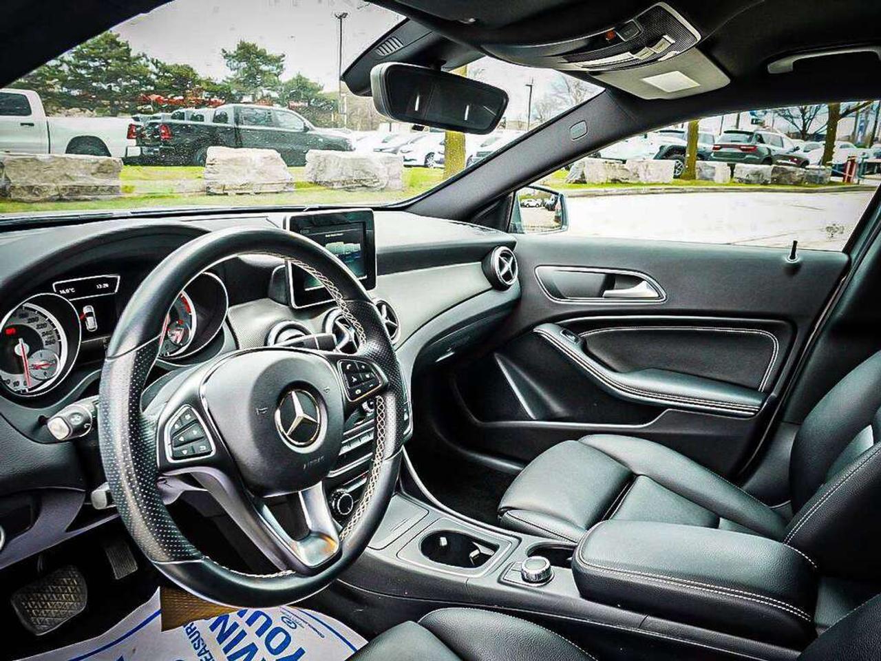 2017 Mercedes-Benz GLA  Photo