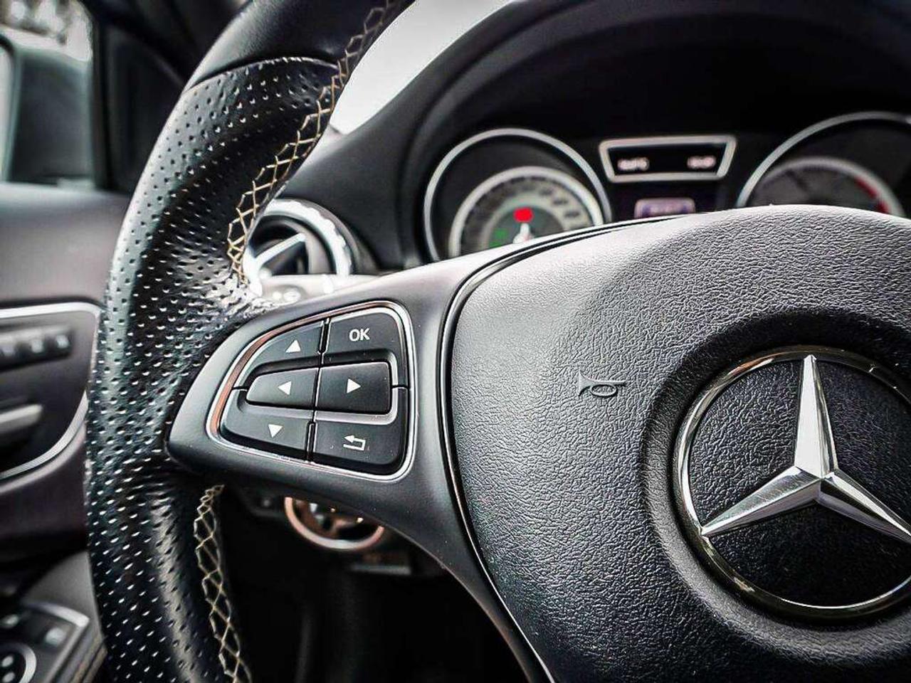 2017 Mercedes-Benz GLA  Photo