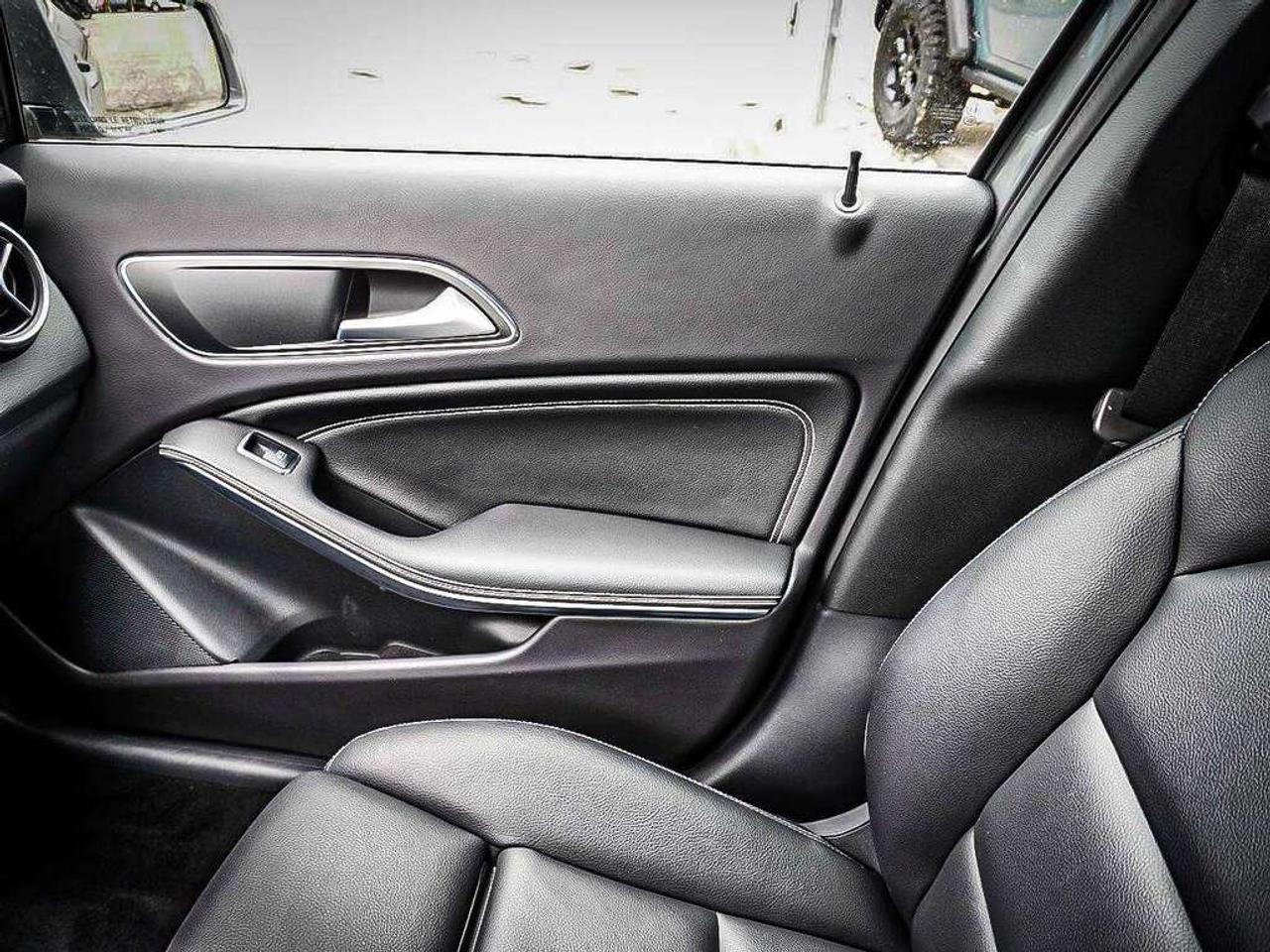 2017 Mercedes-Benz GLA  Photo