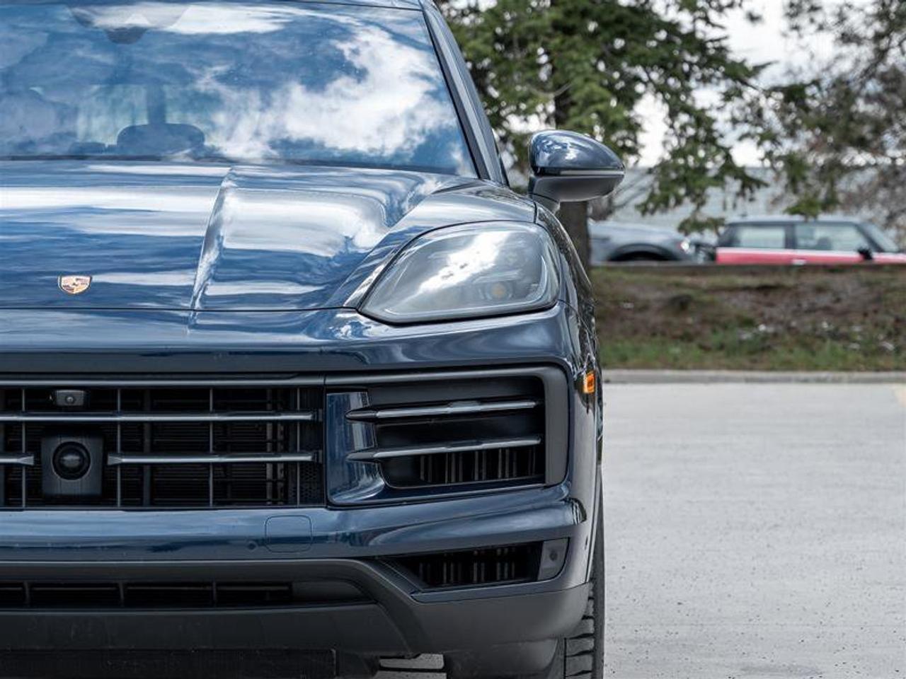 2024 Porsche Cayenne AWD Existing Warranty Valid Until May 2030 Premium Photo
