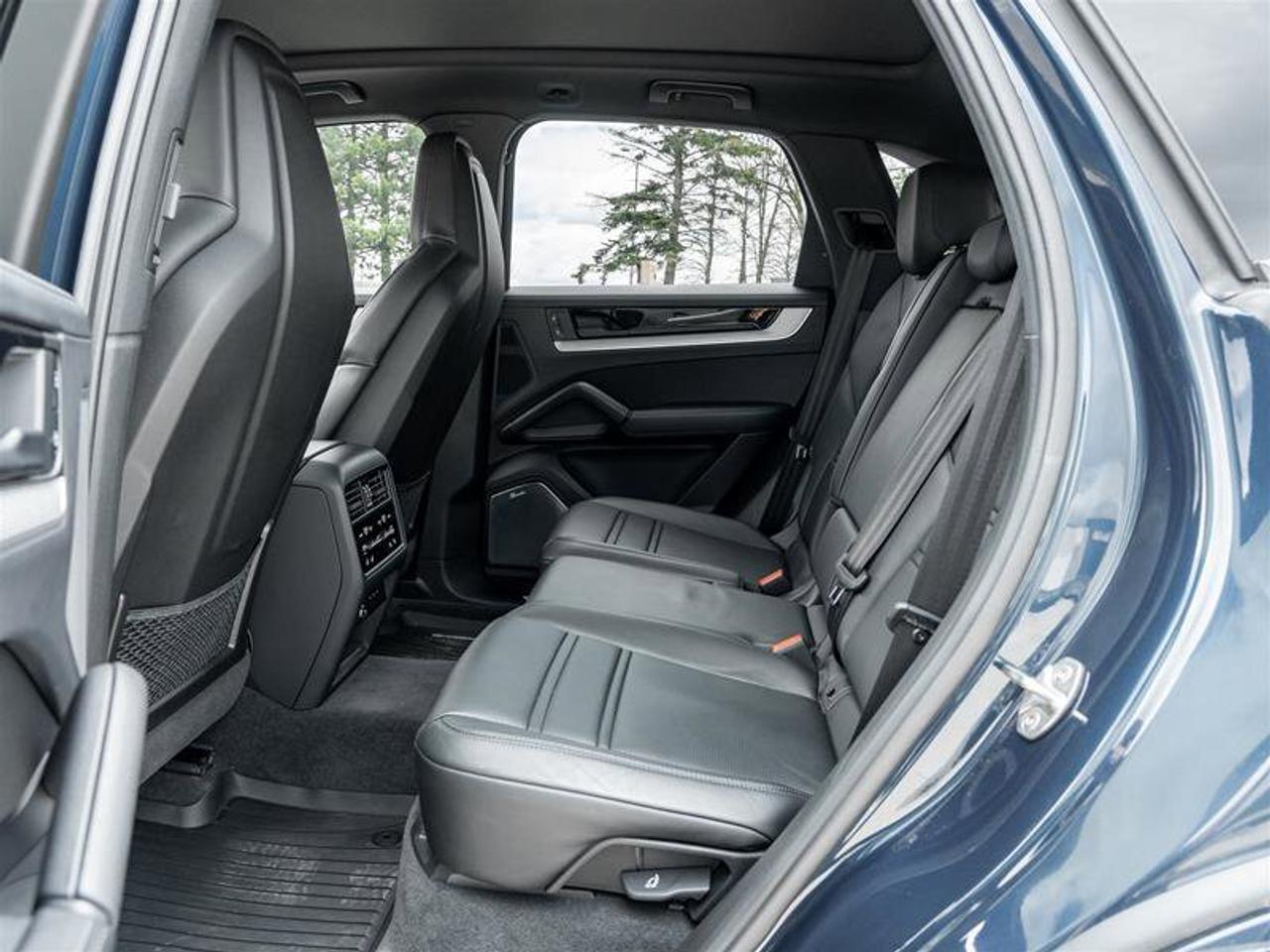 2024 Porsche Cayenne AWD Existing Warranty Valid Until May 2030 Premium Photo