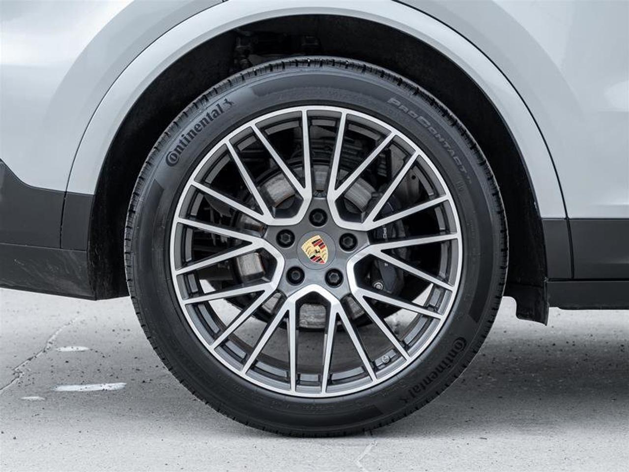 2021 Porsche Cayenne AWD Existing Warranty Until May 2026 Premium Plus Photo