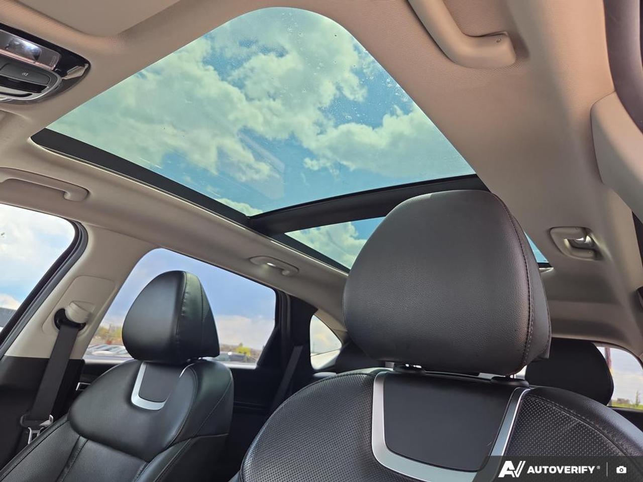 2023 Hyundai Tucson Hybrid Ultimate LEATHER   SUNROOF   NAVIGATION   COOLED S Photo