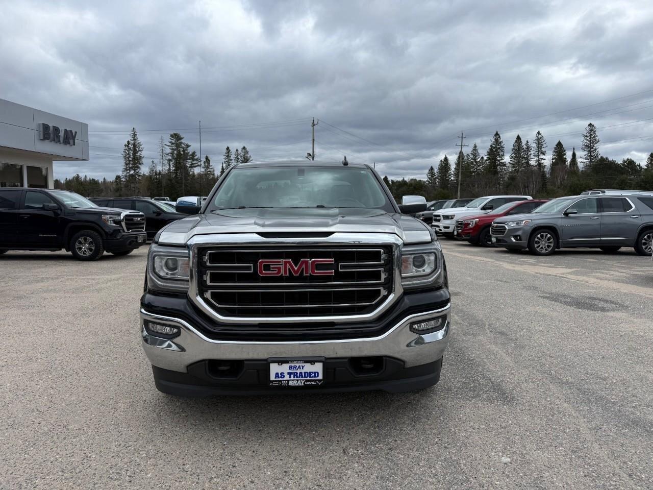 2017 GMC Sierra 1500 SLE RUNNING BOARDS. ALL WEATHER MATS. TRAILERING P Photo