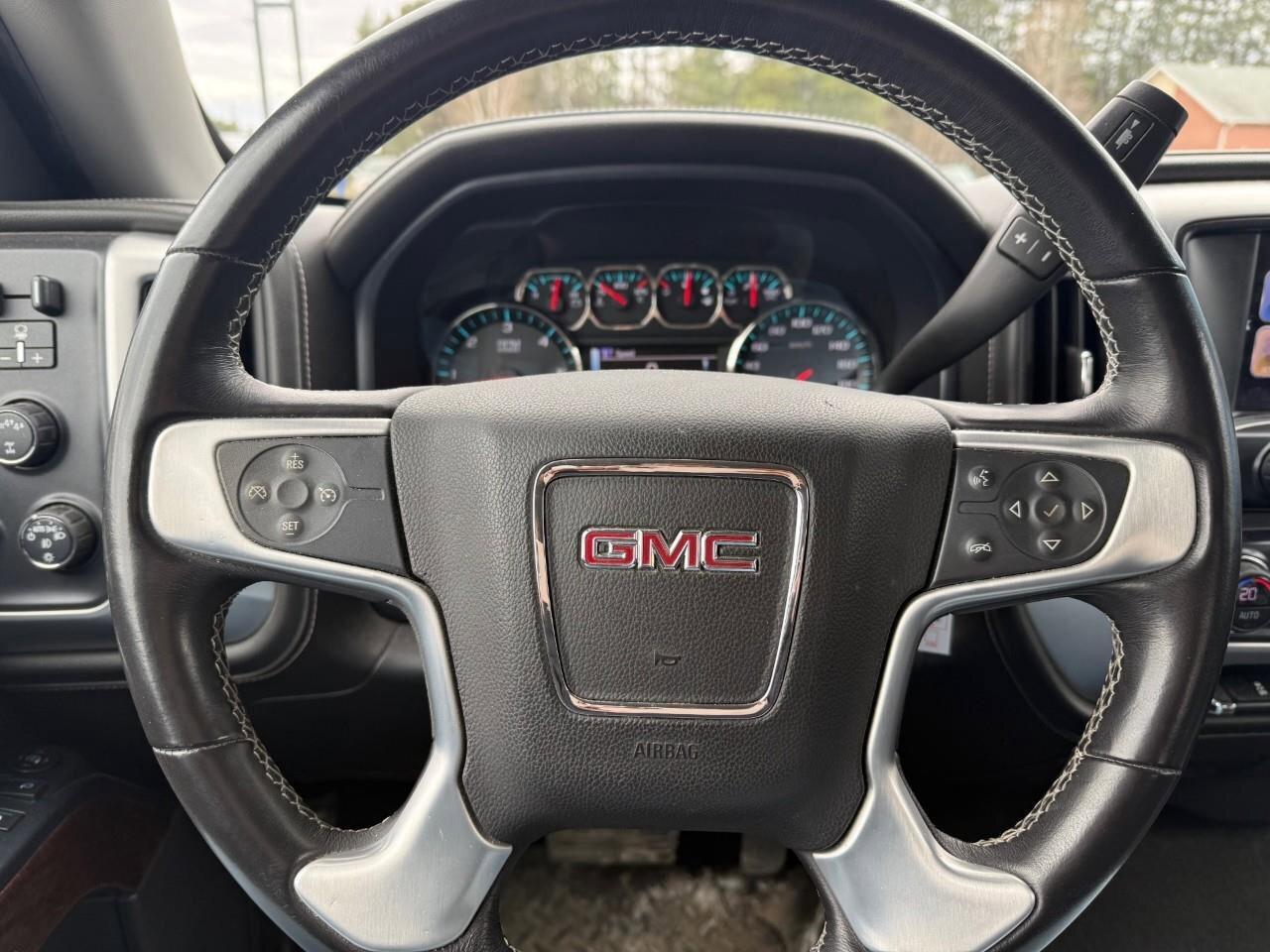 2017 GMC Sierra 1500 SLE RUNNING BOARDS. ALL WEATHER MATS. TRAILERING P Photo
