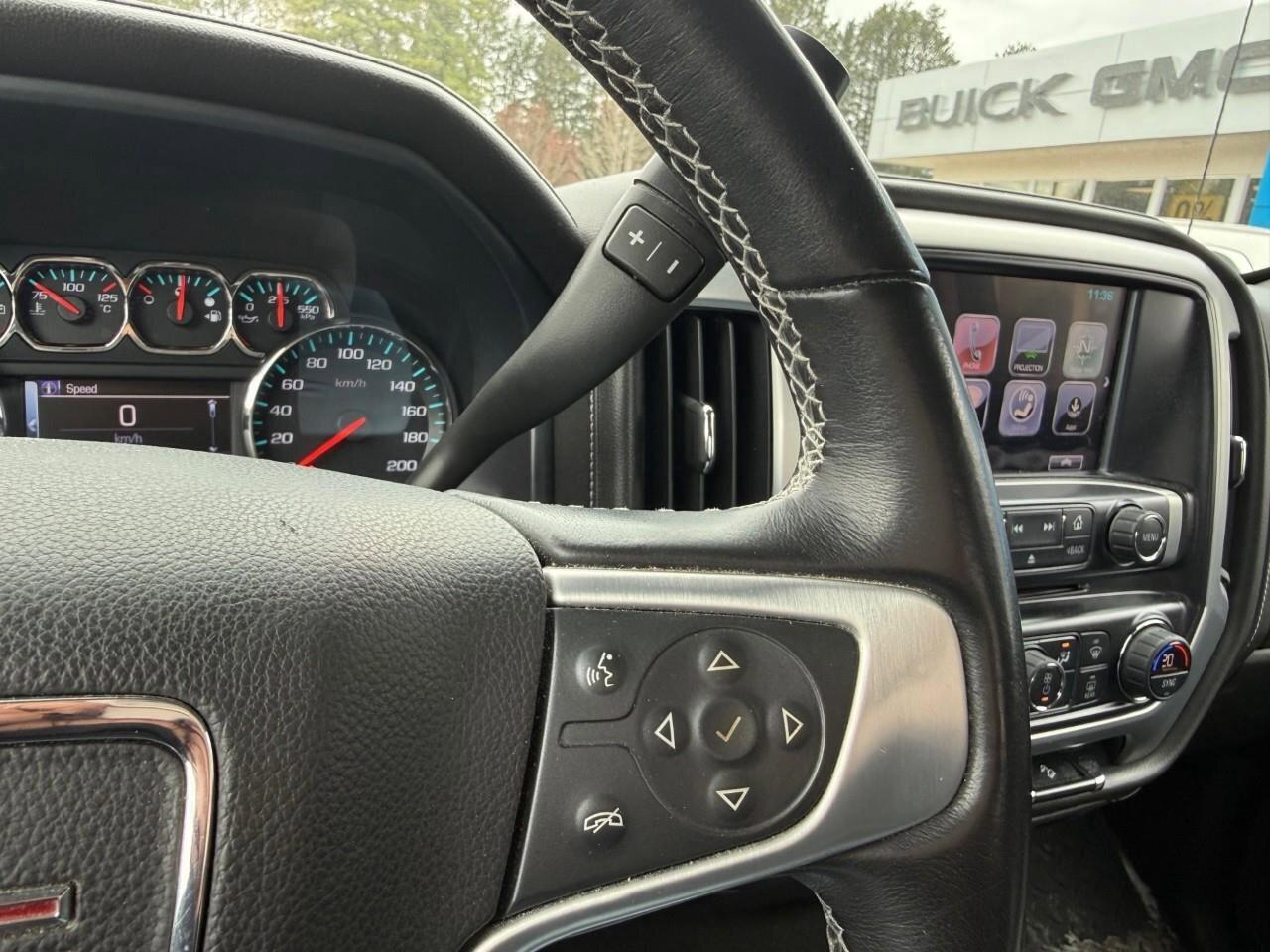 2017 GMC Sierra 1500 SLE RUNNING BOARDS. ALL WEATHER MATS. TRAILERING P Photo