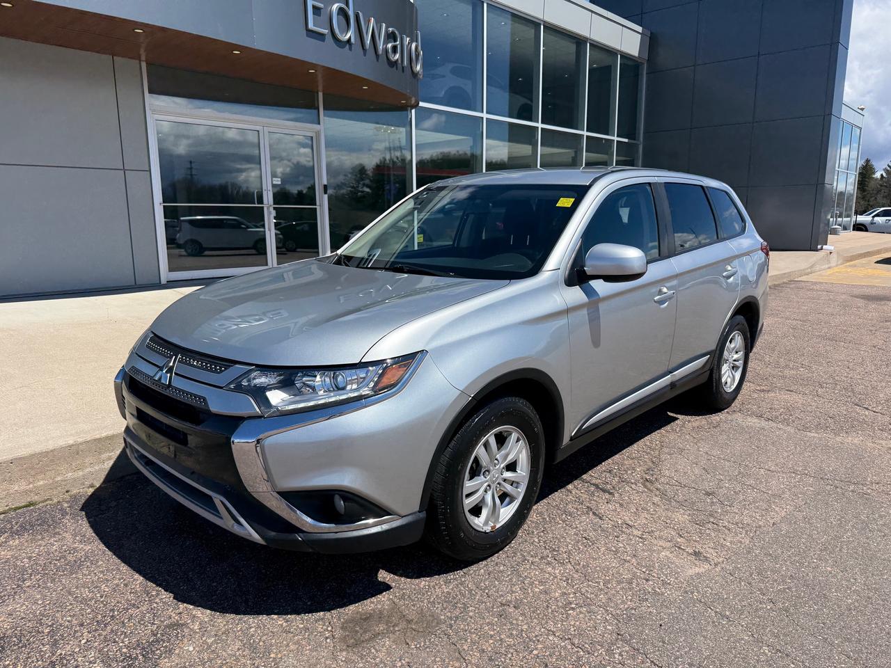 2020 Mitsubishi Outlander ES 4dr S-AWC Photo