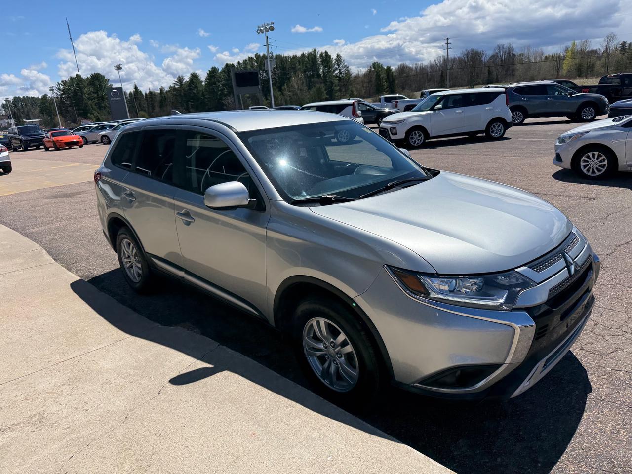 2020 Mitsubishi Outlander ES 4dr S-AWC Photo