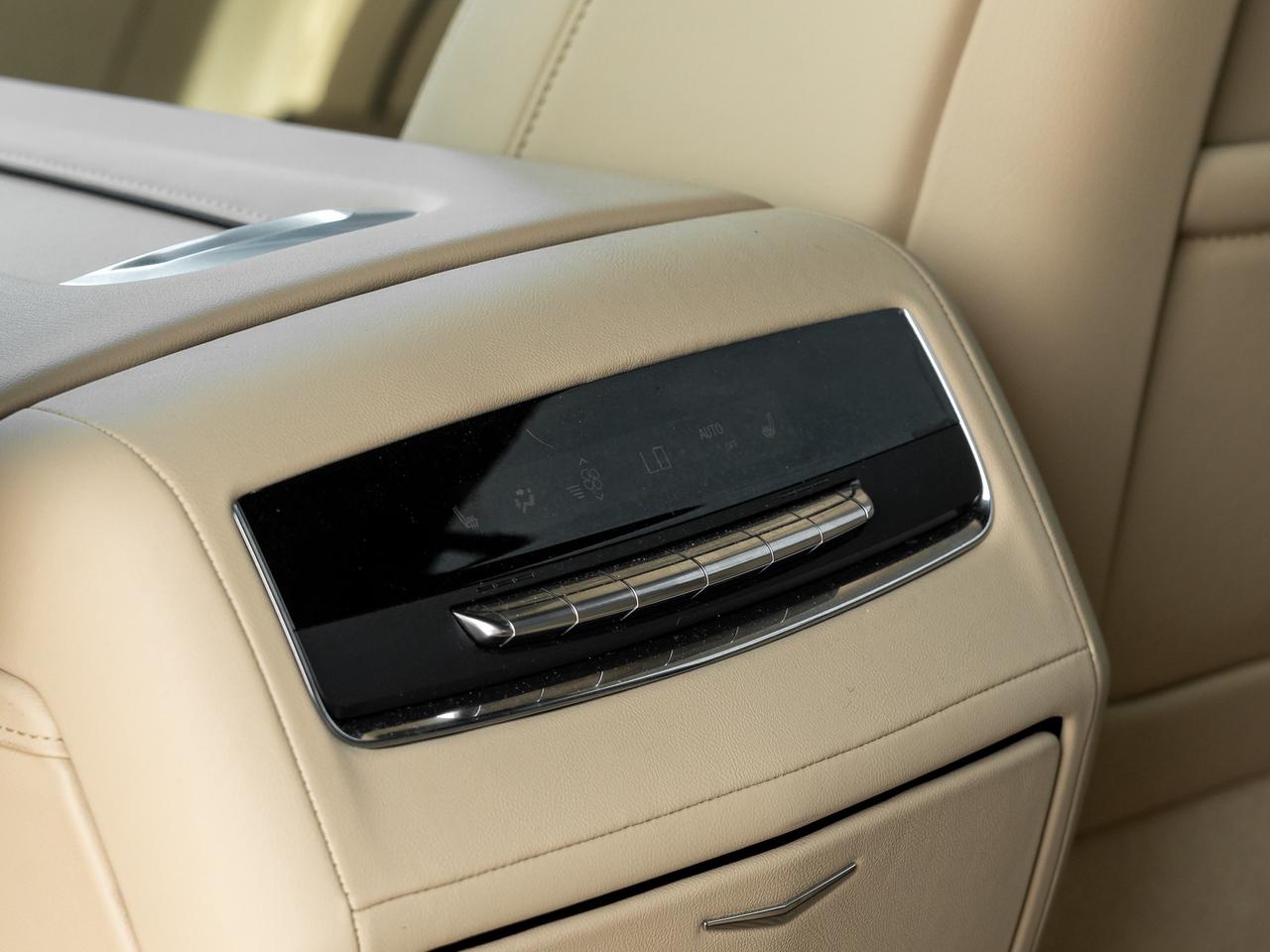 2023 Cadillac Escalade Premium Luxury All-Wheel Drive Photo
