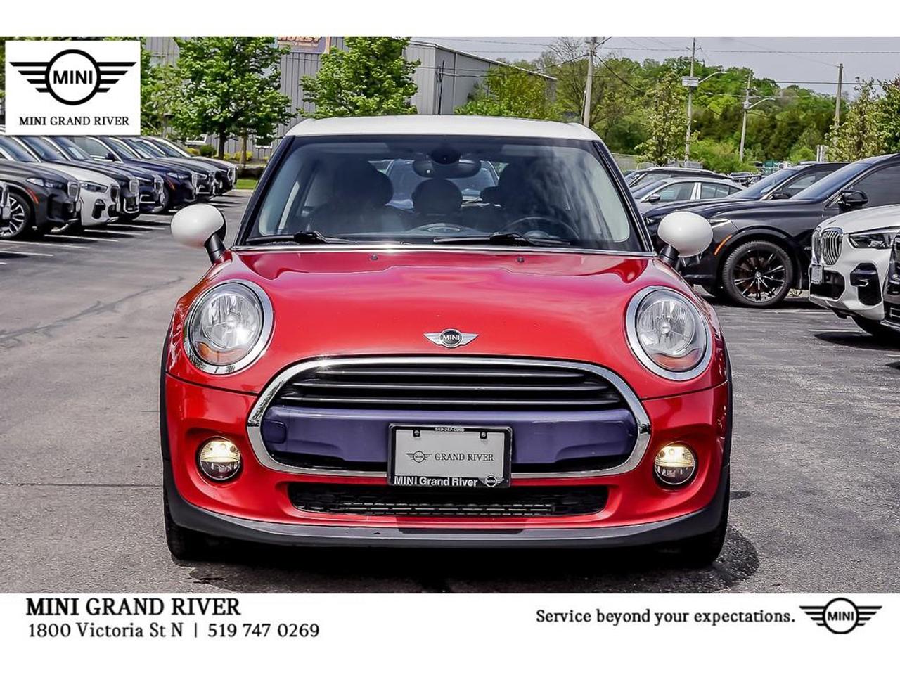 2018 MINI 5 Door Cooper 4dr Hatchback Photo