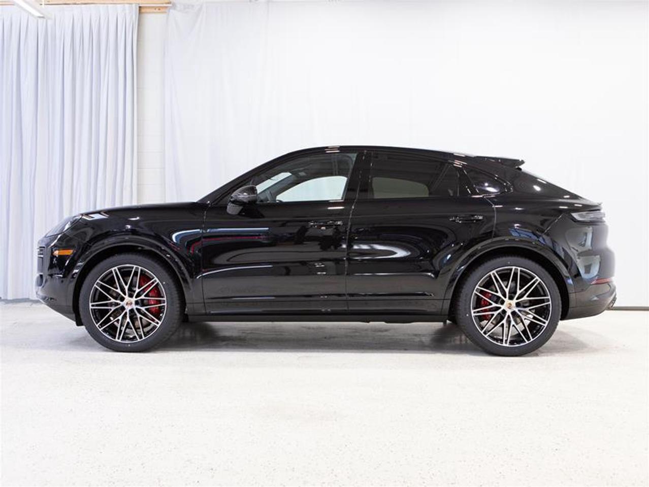 2026 Porsche Cayenne S Coupe AWD Photo