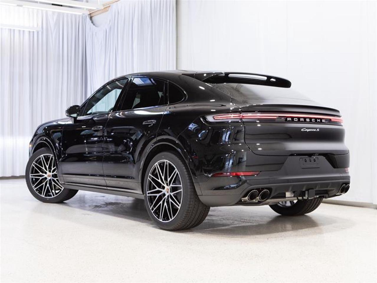 2026 Porsche Cayenne S Coupe AWD Photo2