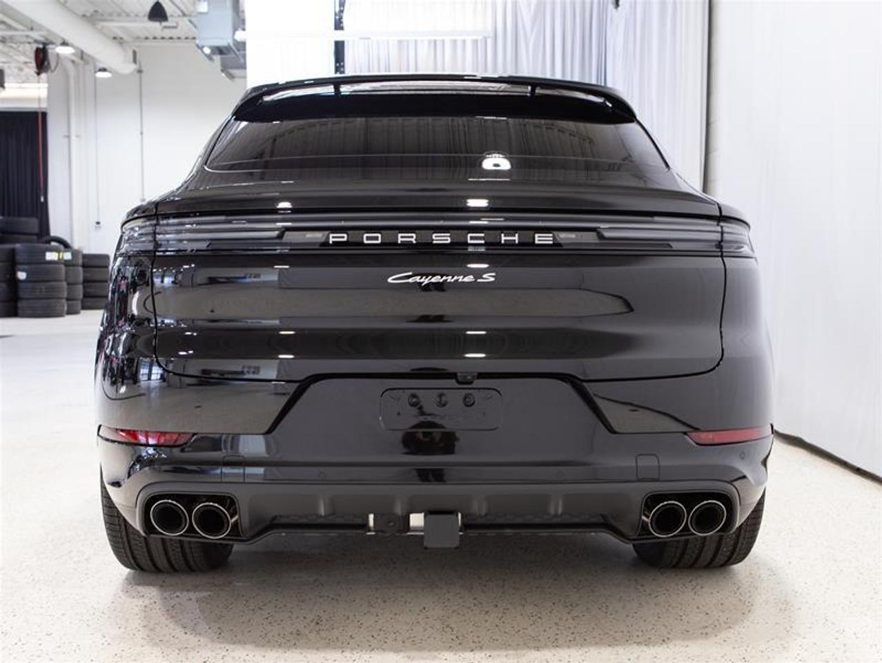 2026 Porsche Cayenne S Coupe AWD Photo