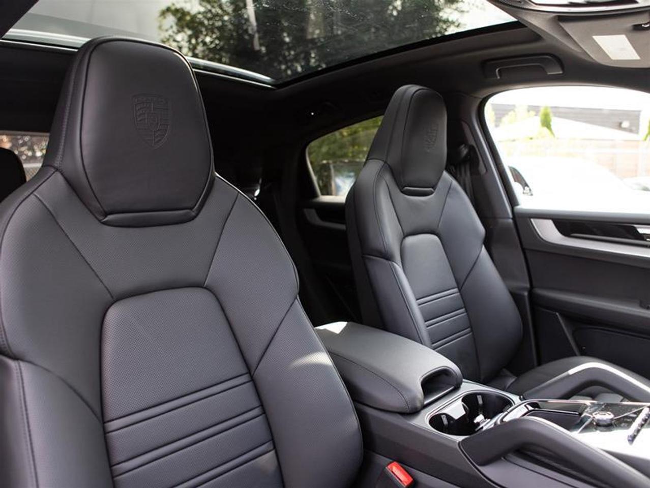 2026 Porsche Cayenne S Coupe AWD Photo
