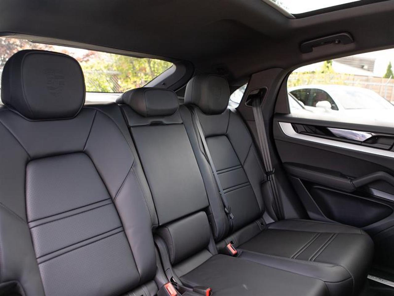 2026 Porsche Cayenne S Coupe AWD Photo
