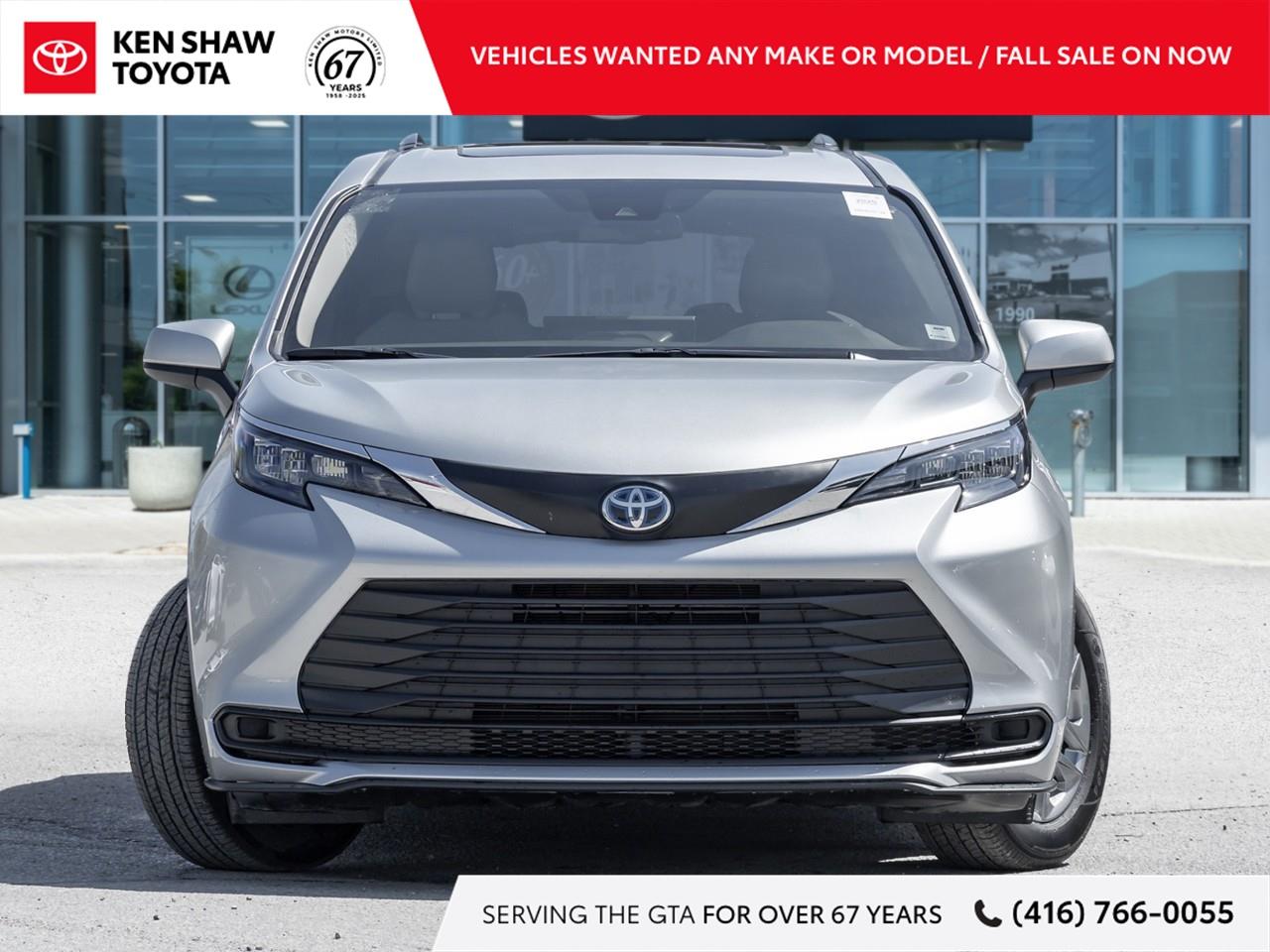 2025 Toyota Sienna XLE 8-Passenger 4dr Front-Wheel Drive Passenger Van Photo