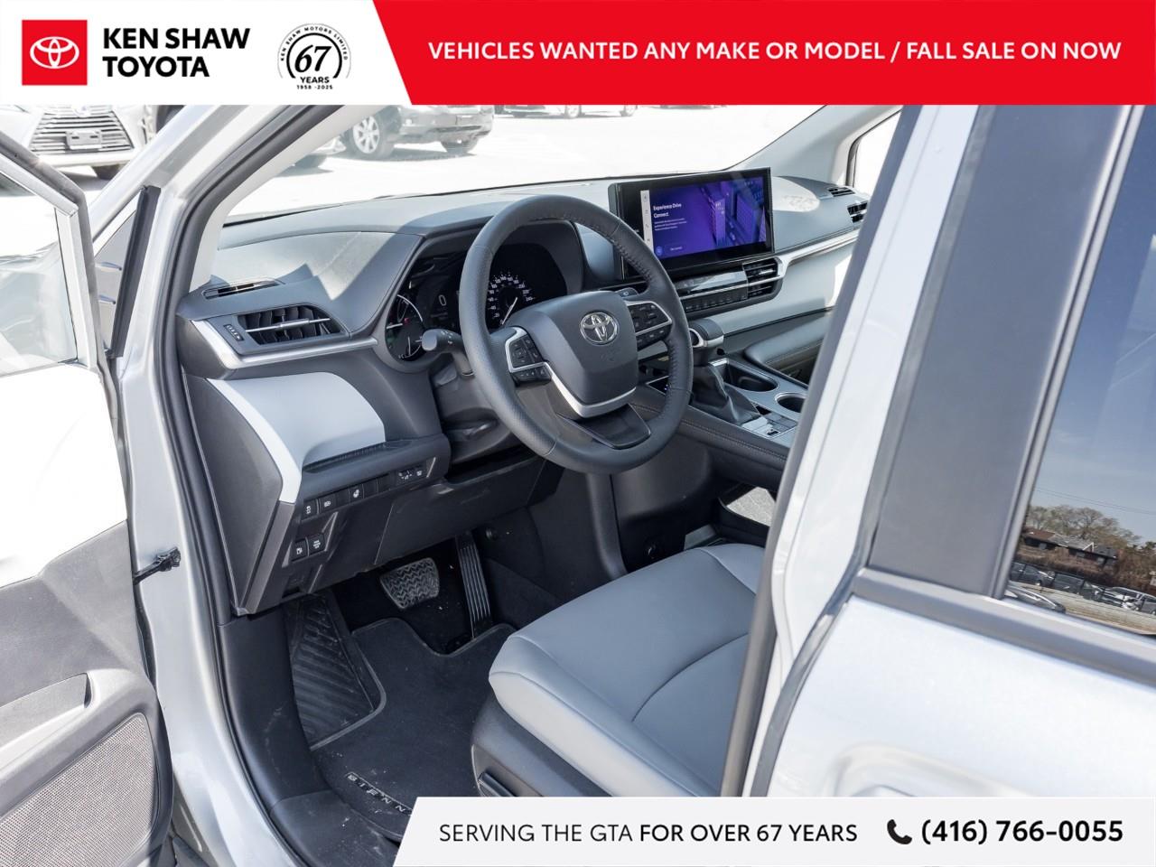 2025 Toyota Sienna XLE 8-Passenger 4dr Front-Wheel Drive Passenger Van Photo