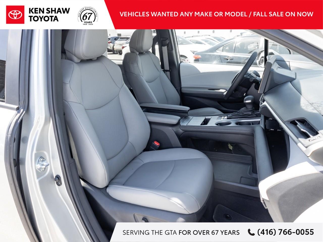 2025 Toyota Sienna XLE 8-Passenger 4dr Front-Wheel Drive Passenger Van Photo
