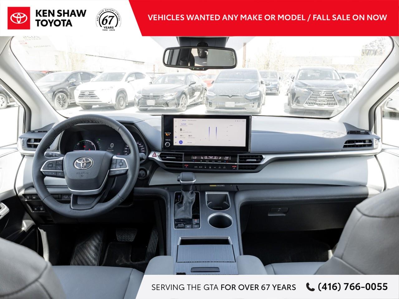 2025 Toyota Sienna XLE 8-Passenger 4dr Front-Wheel Drive Passenger Van Photo