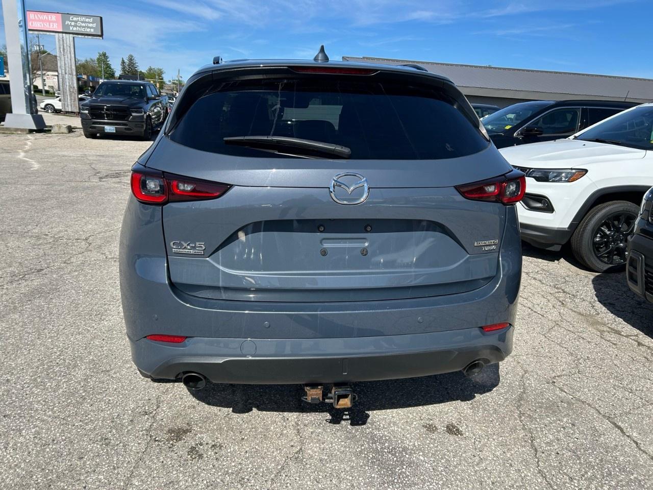2022 Mazda CX-5 Signature AWD Photo3