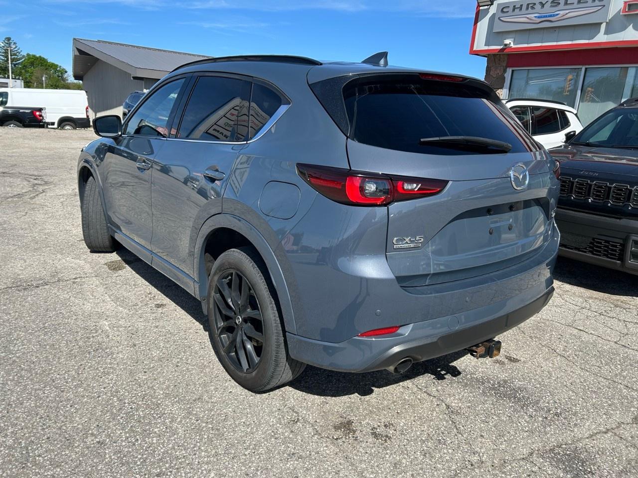 2022 Mazda CX-5 Signature AWD Photo2