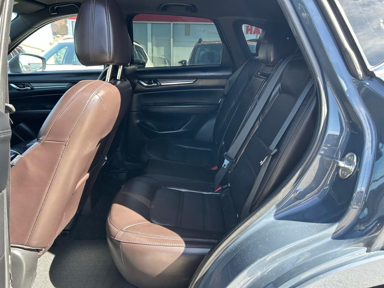 2022 Mazda CX-5 Signature AWD Photo